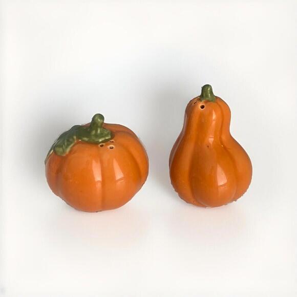 Other - Pumpkin Squash Salt & Pepper Shakers Orange Autumn Fall Halloween Thanksgiving
